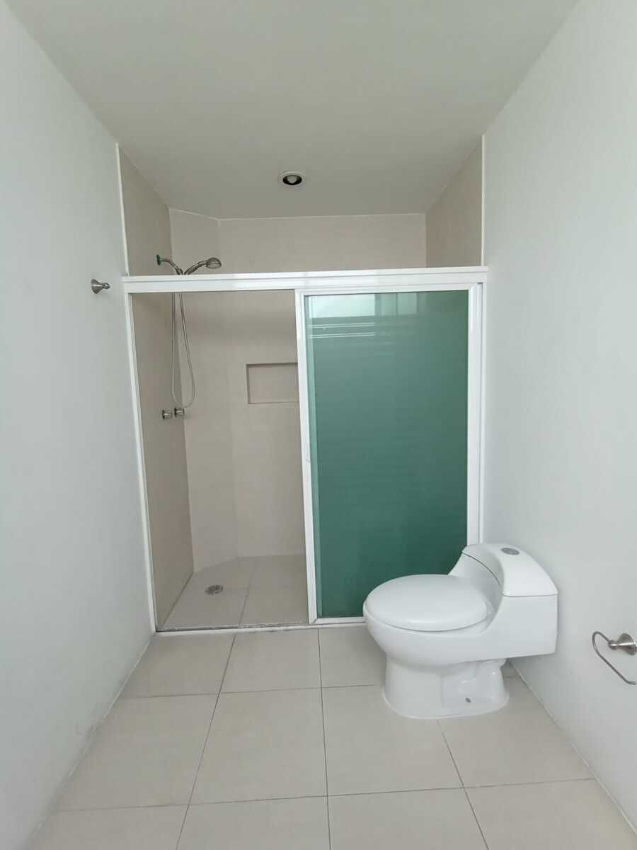 14 de 25: Baño principal