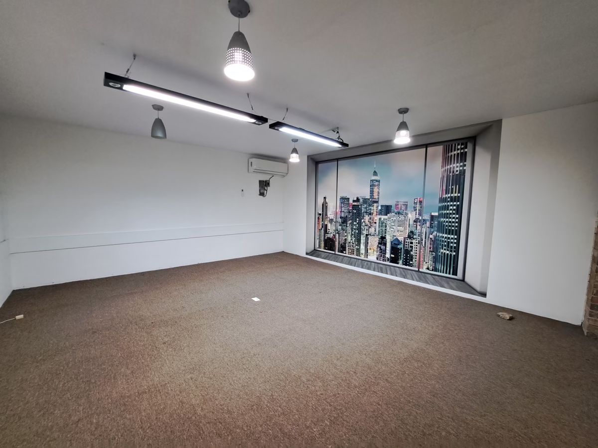 16 de 26: OFICINA EXTERIOR