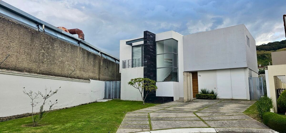 2 de 48: Ingresos y estacionamientos