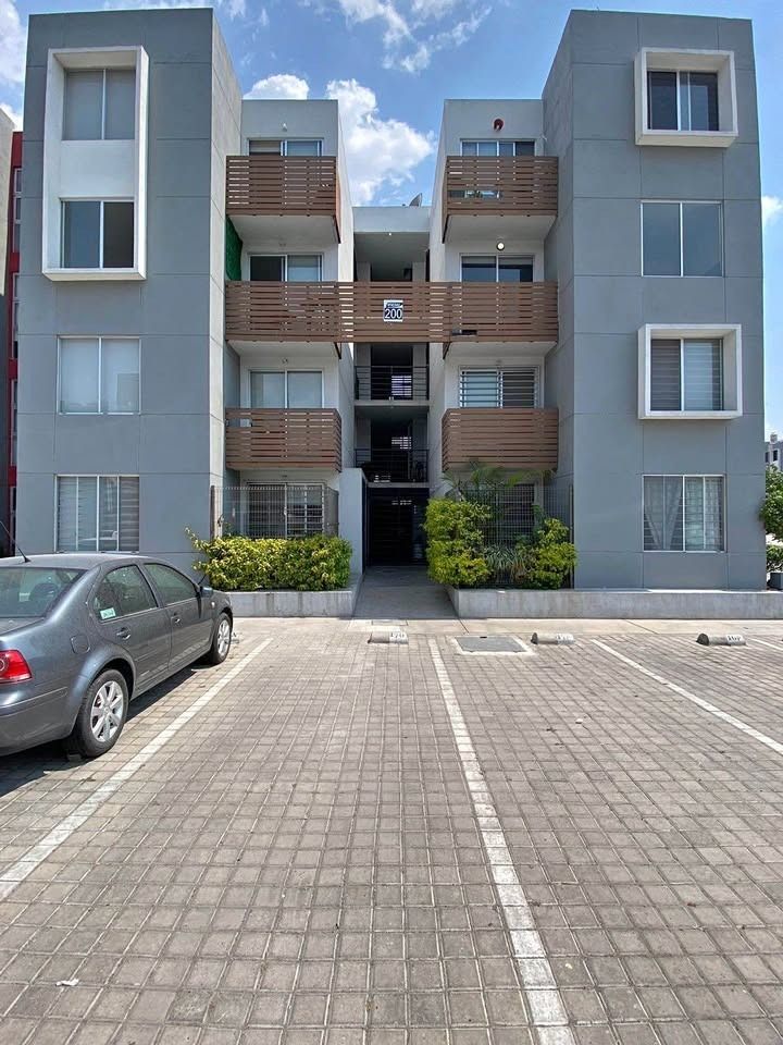 Castelar, foto 1 de 12