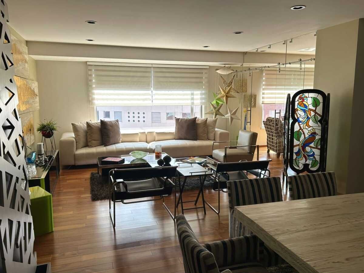 4 of 32: Comedor y estancia