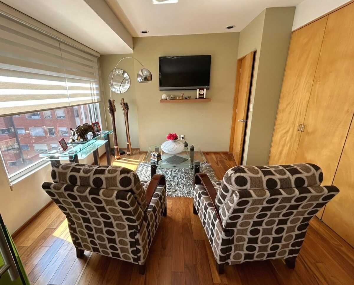 7 of 32: 3er recámara-Sala tv