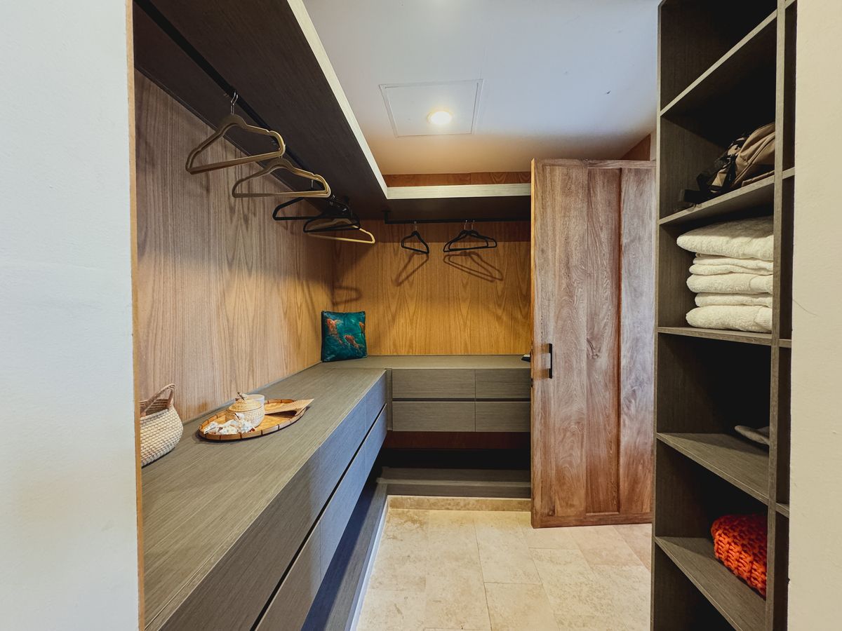 10 de 35: Closet de una de las recamaras