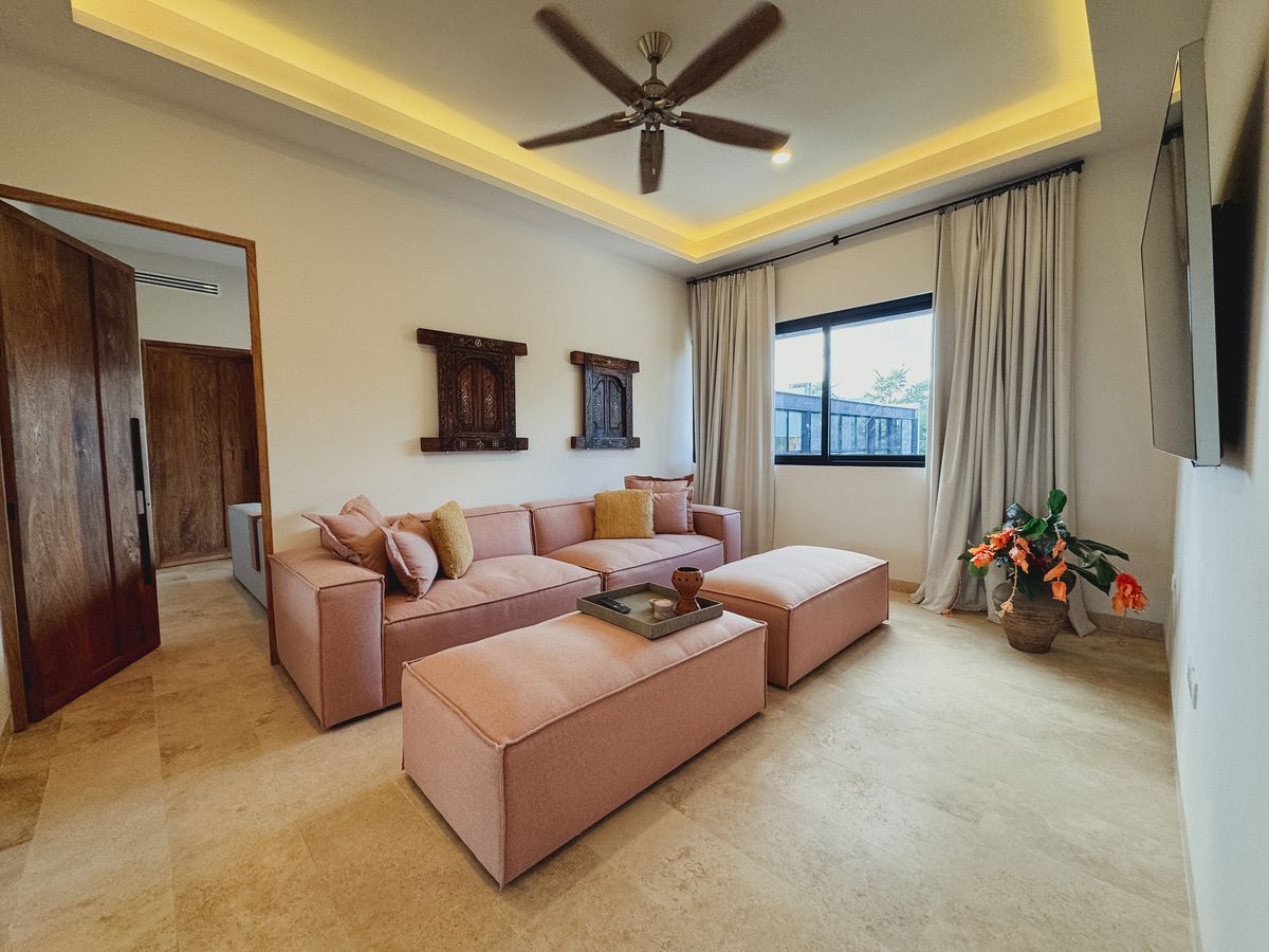 9 de 35: Podria ser cuarto de Television