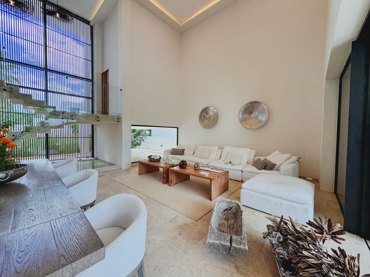 27 de 35: Vista de la Sala