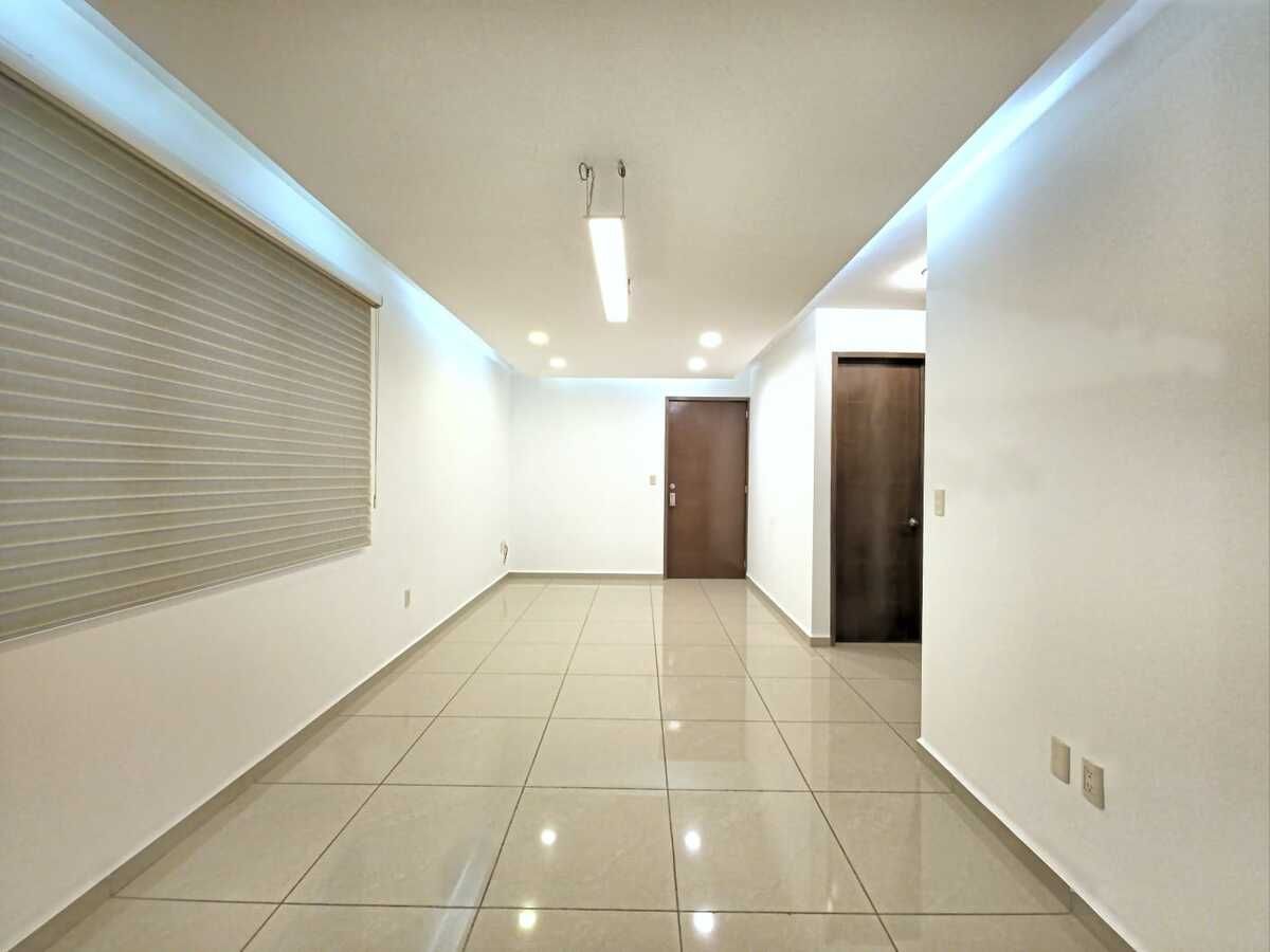 5 of 34: Sala y Comedor