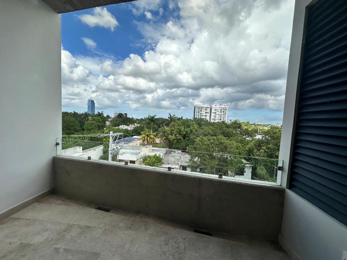 9 de 18: TERRAZA NORTE-SUR