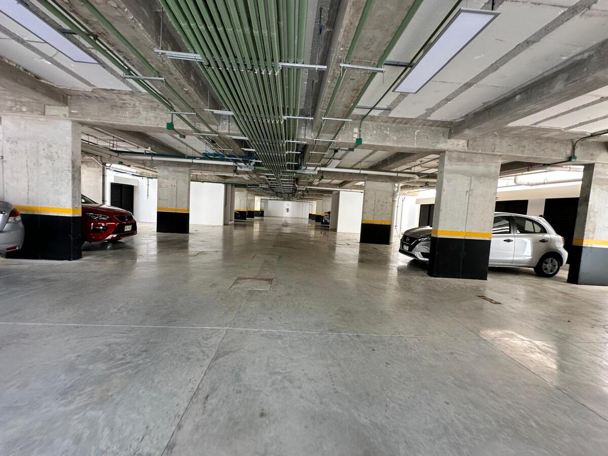 14 de 18: GARAGE DOS CARROS