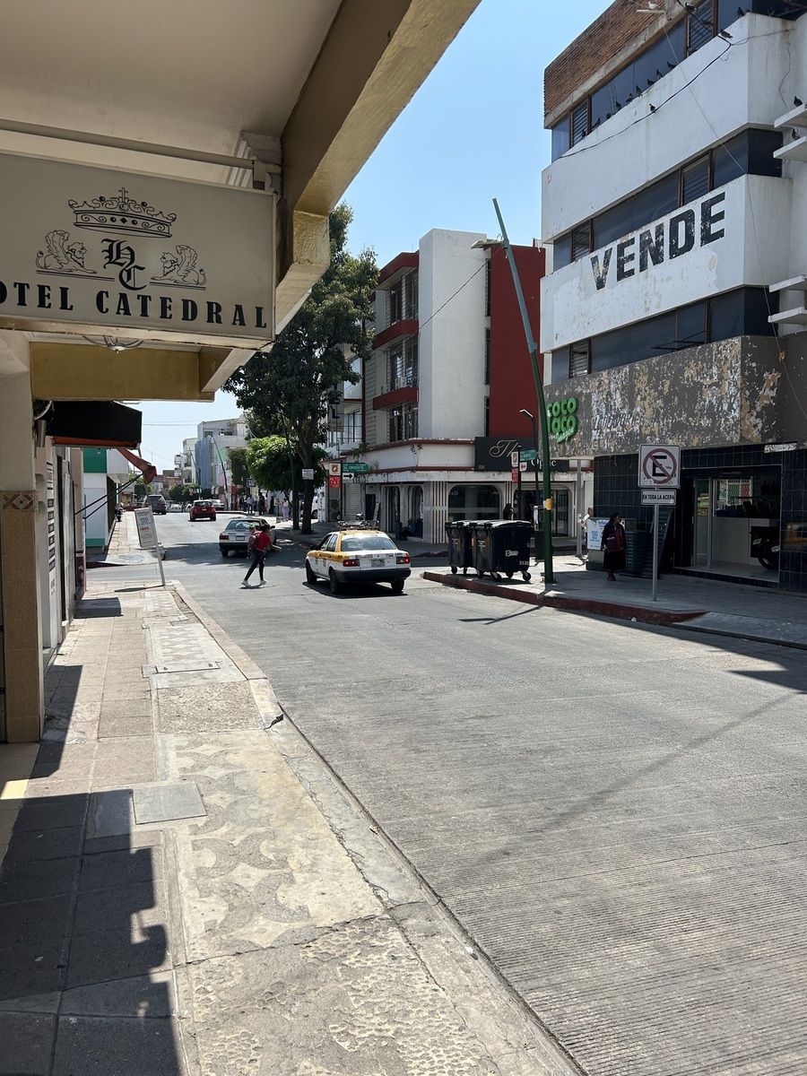 Edificio en Venta, cuenta con oficinas Corporativas en la Ciudad de Tuxtla Gutz. - foto 2