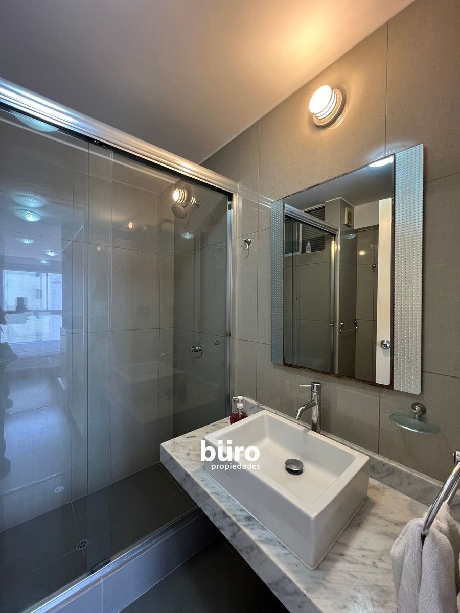 12 de 17: Baño principal