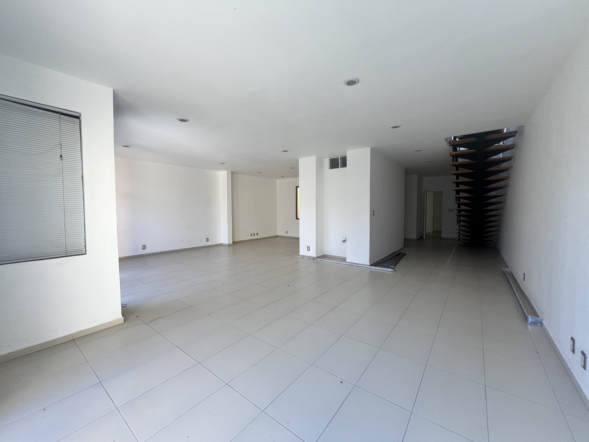 7 de 22: Salón de usos múltiples