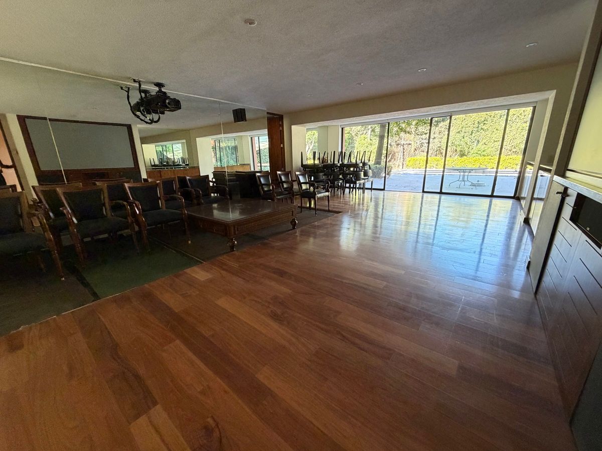 26 de 29: Salón de fiestas