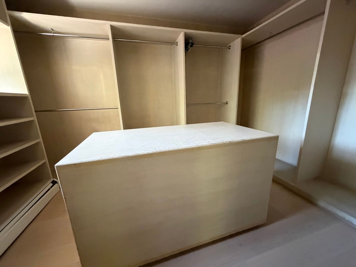 28 de 29: Vestidor recámara principal