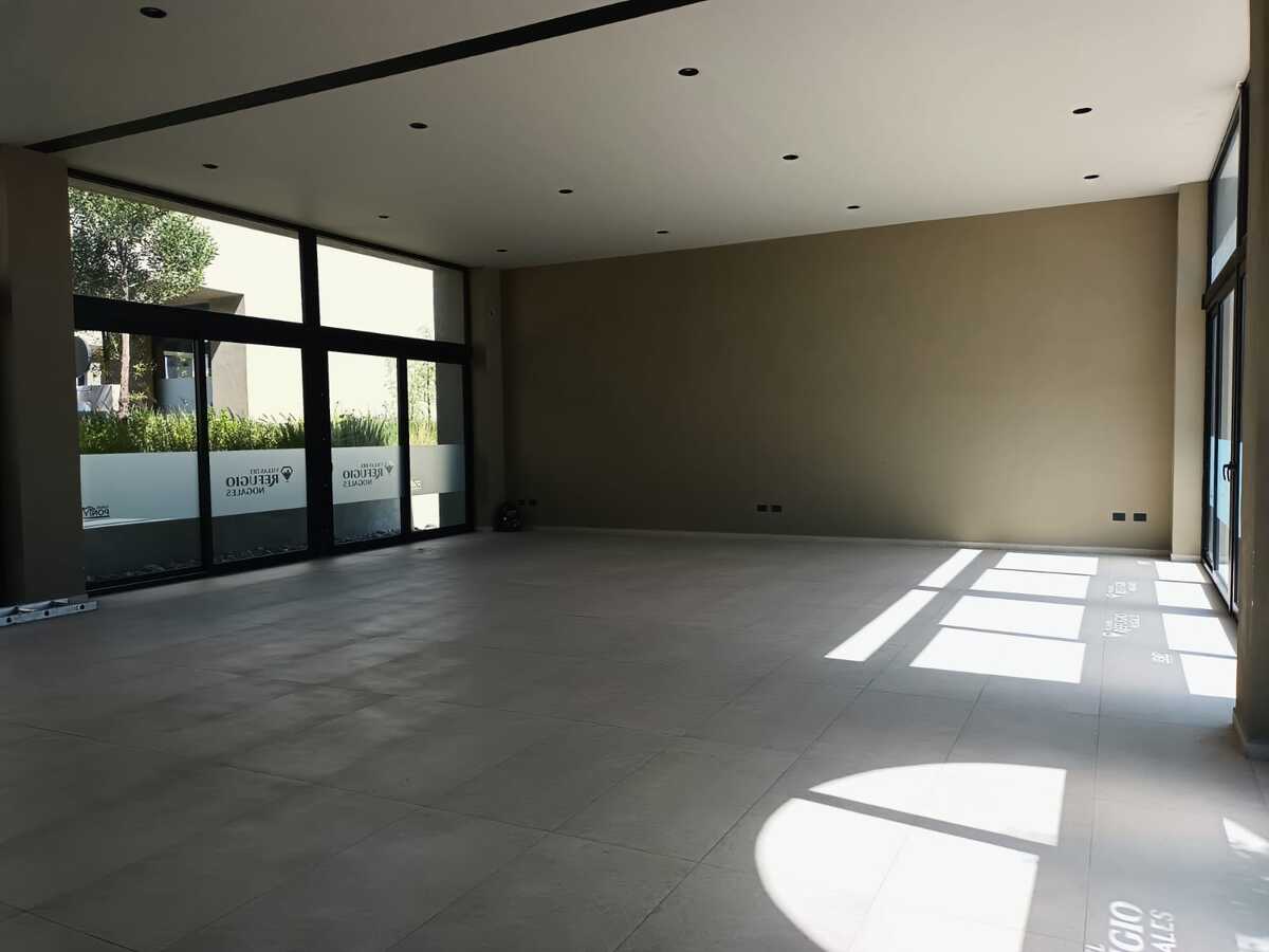 14 de 14: Salón de usos múltiples