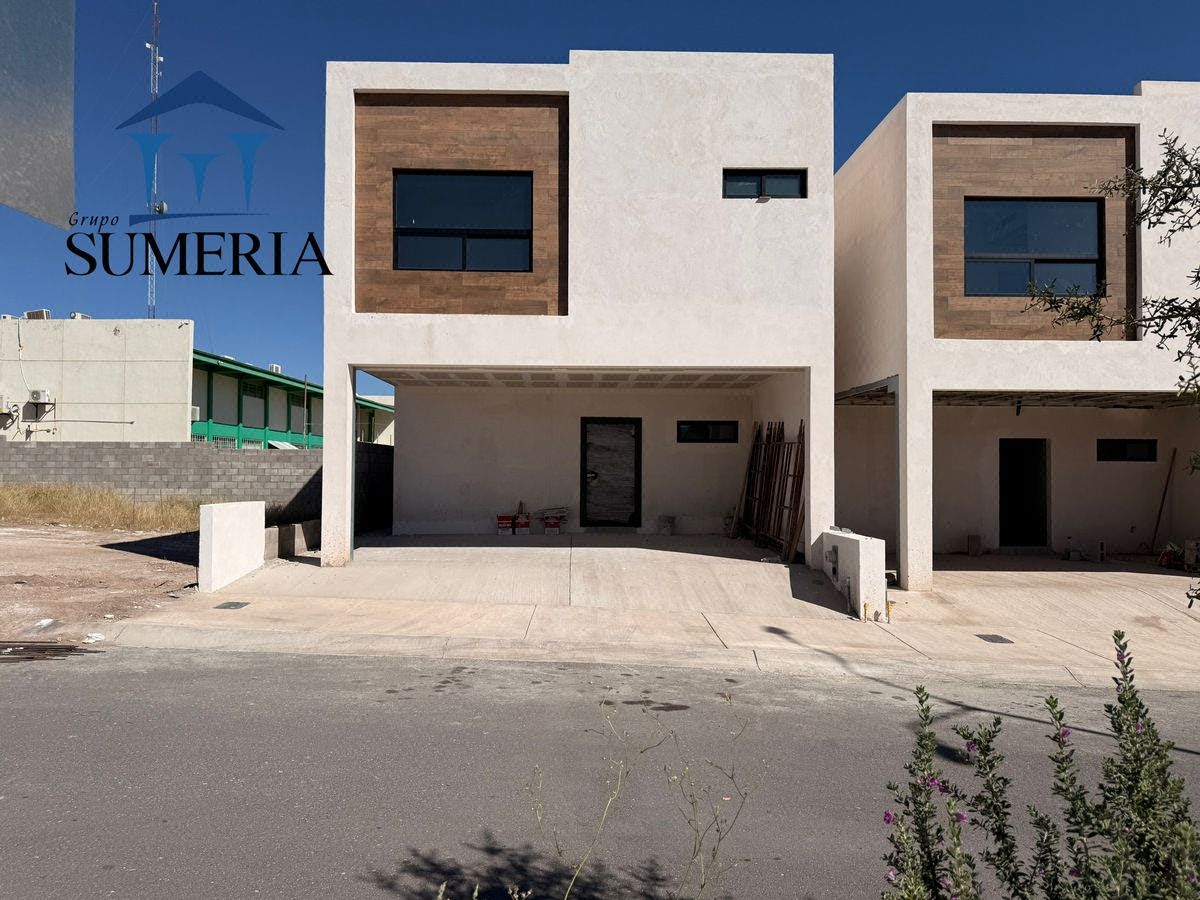 En venta bonita casa en Tarona Residencial