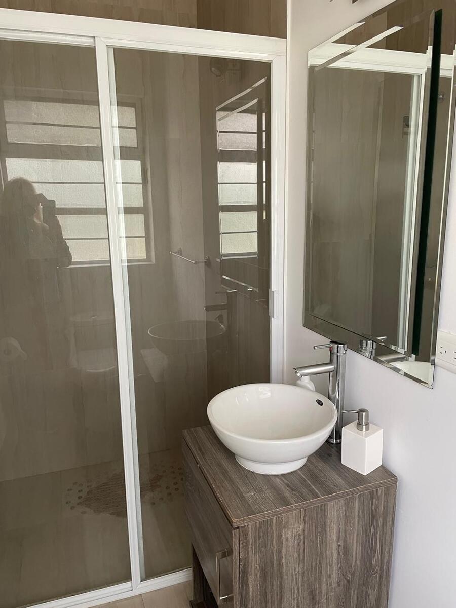 18 de 26: Baño recamaras planta baja