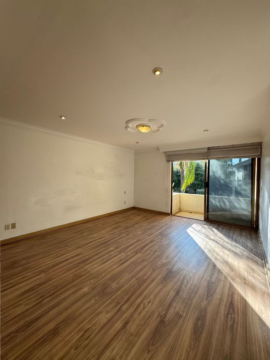 12 of 25: Recamara 3