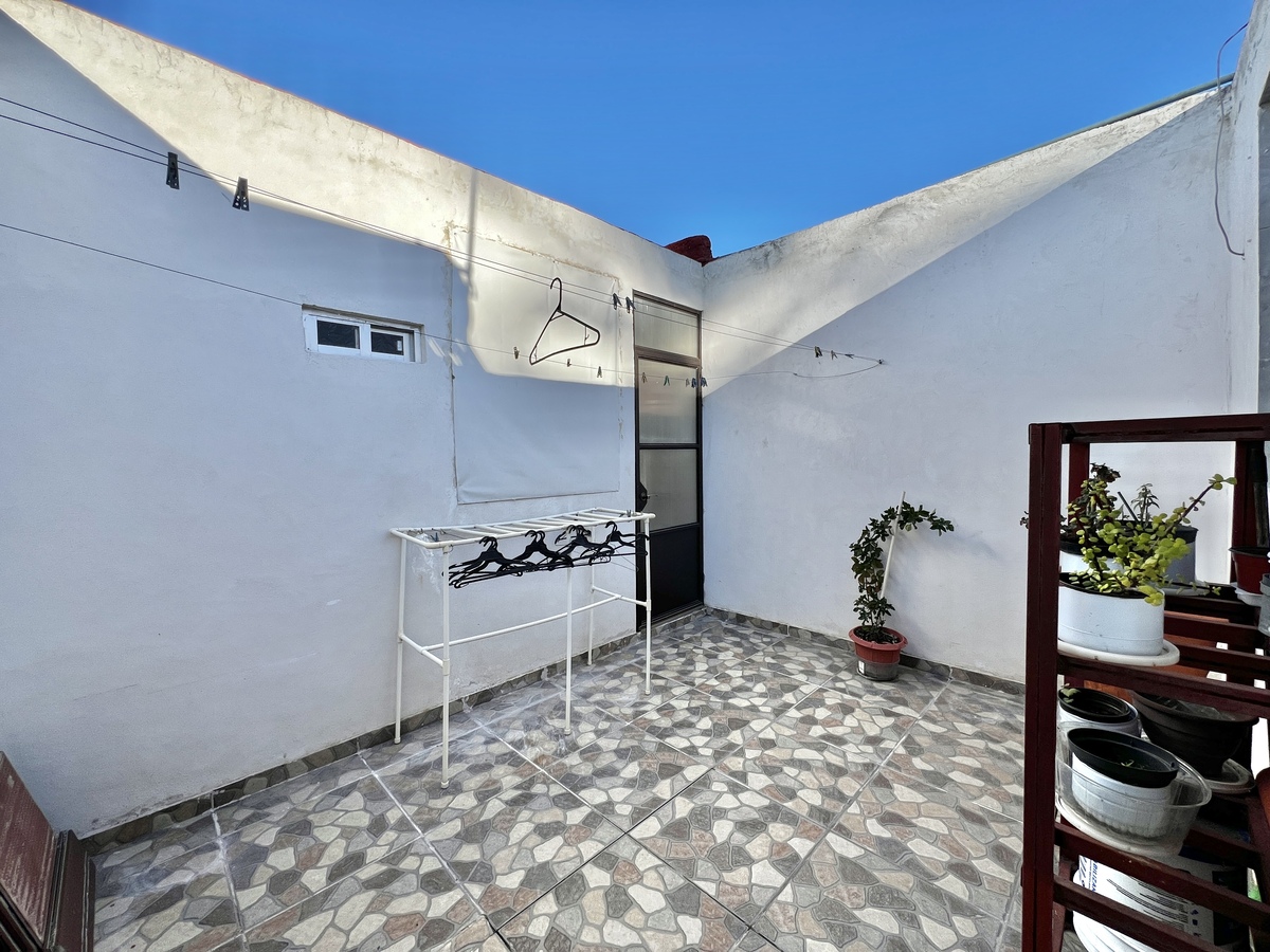 12 de 24: Patio tendido