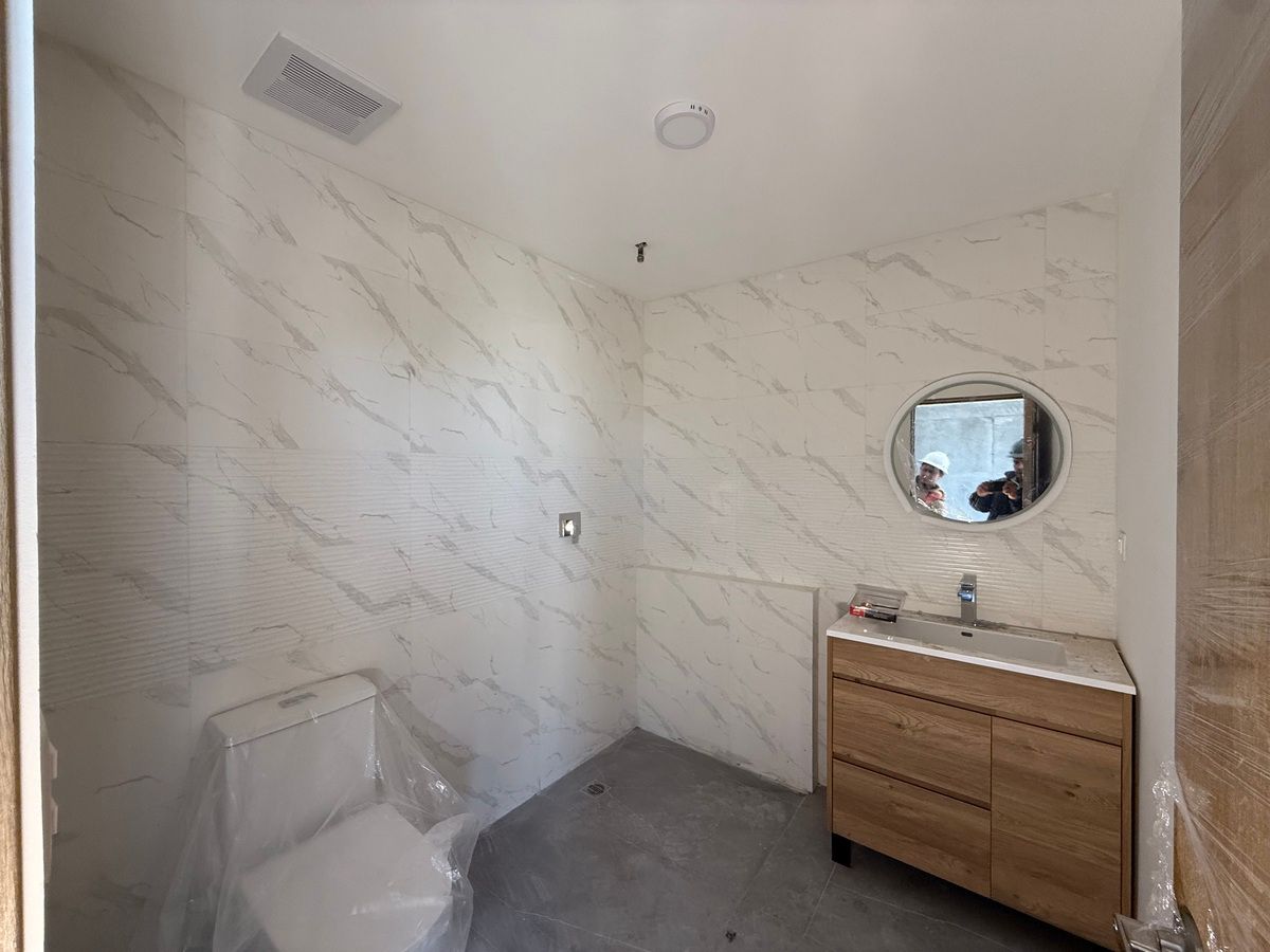 7 de 13: Baño de la Recámara Princpial