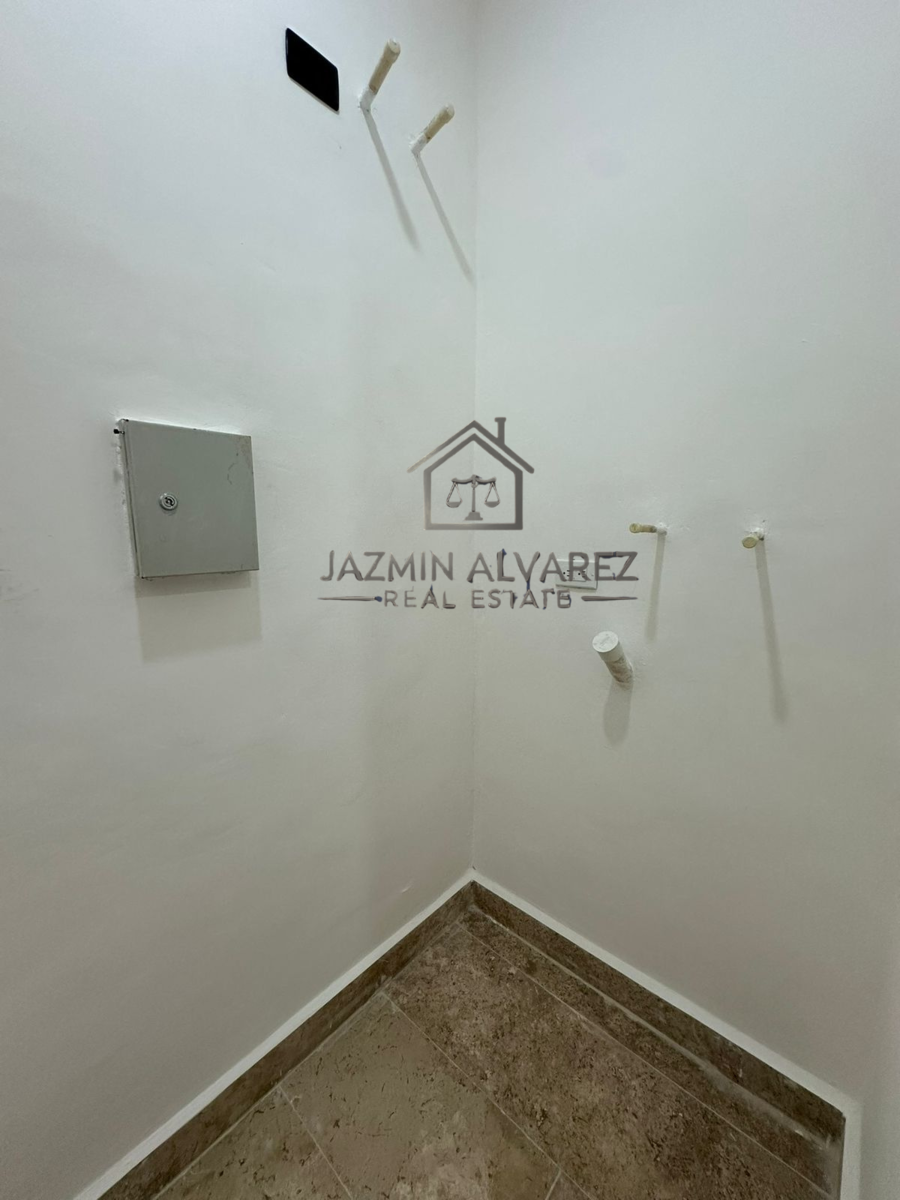 8 of 18: ÁREA DE CENTRO DE LAVADO