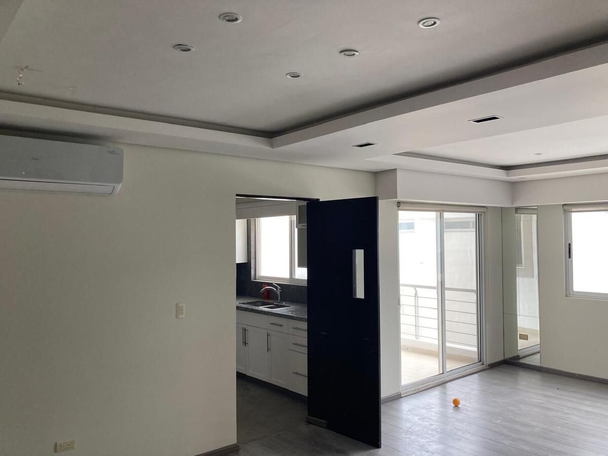 5 de 27: Sala-comedor