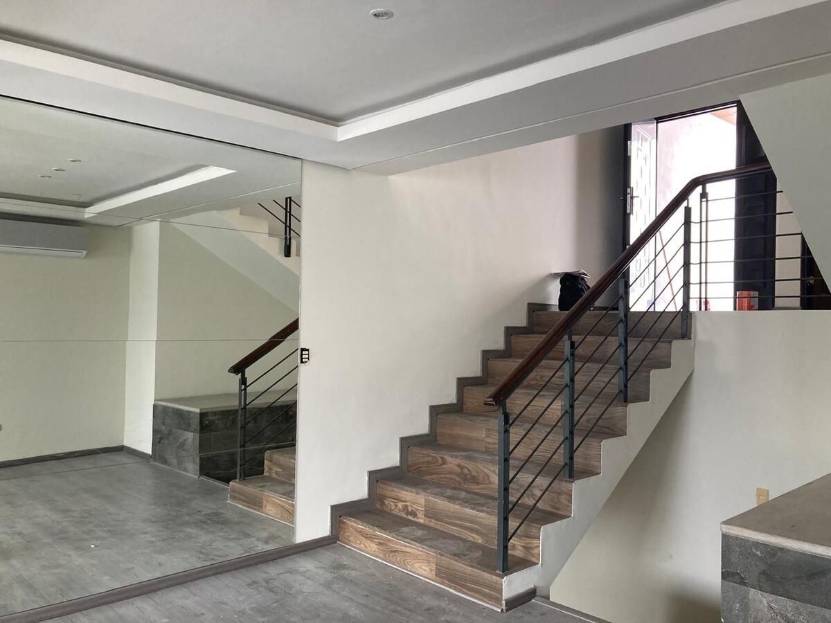 9 de 27: Sala-comedor