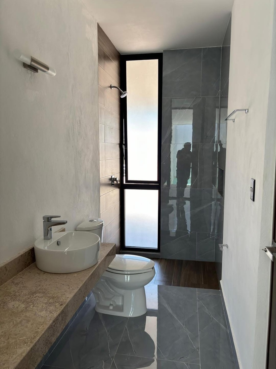 10 de 15: Baño Segunda Habitación