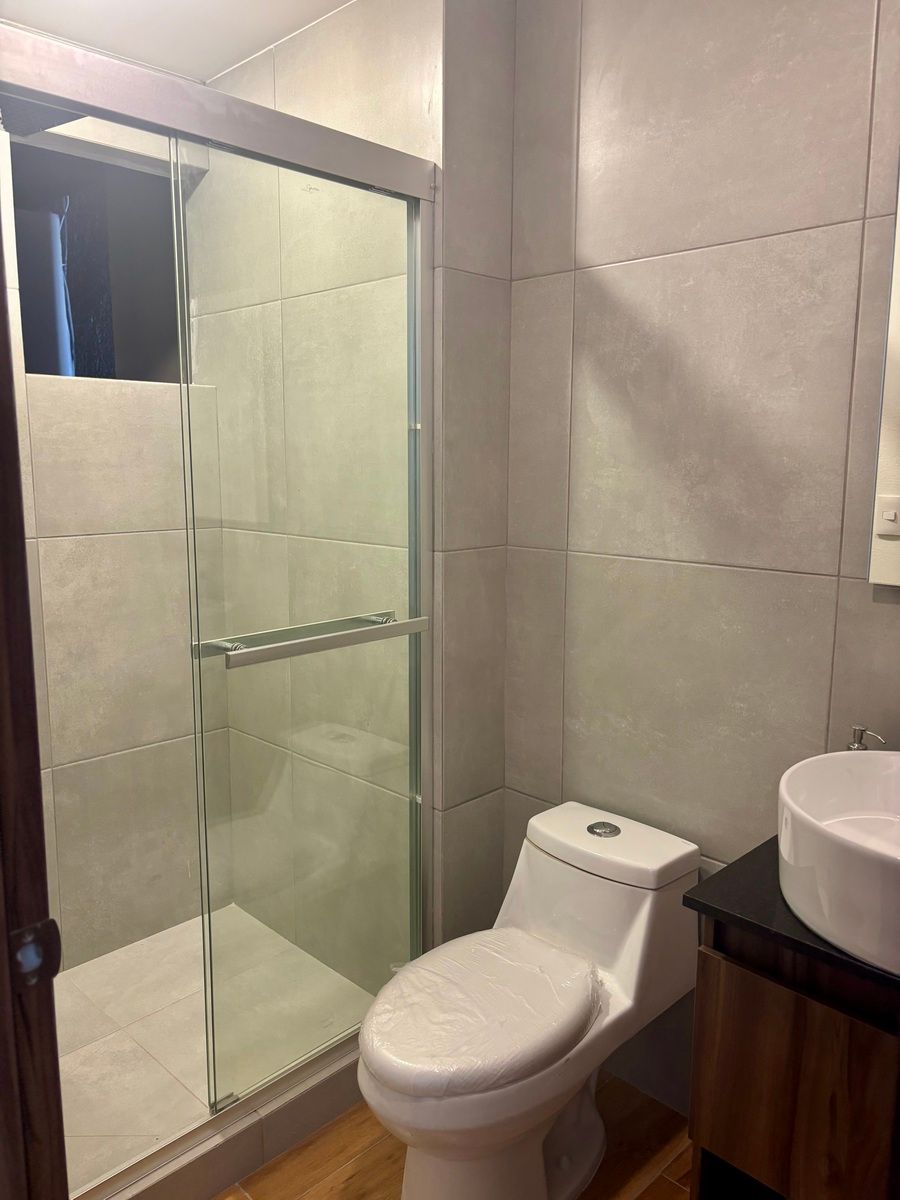 8 de 10: Baño privado recámara principal