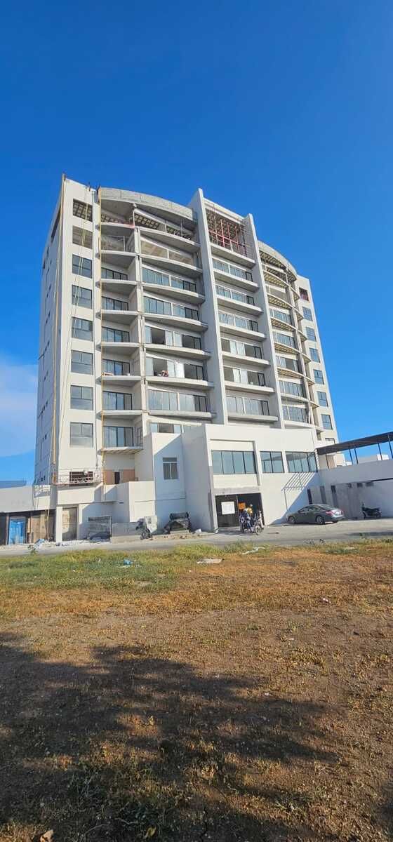 3 de 22: TORRE NEOVITA