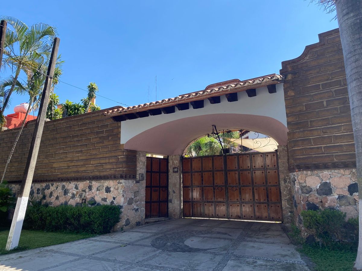 1 de 45: Detrás de esta bella fachada...