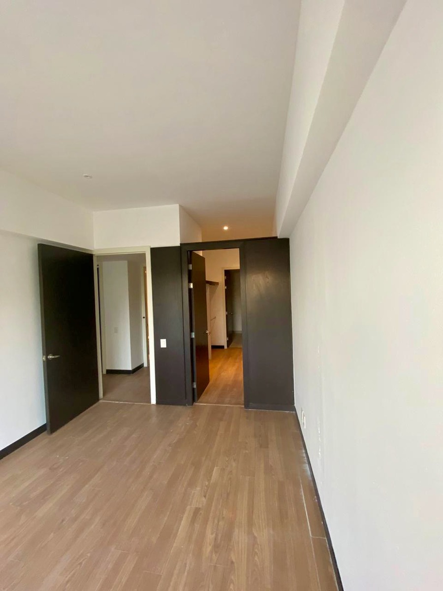 11 of 22: Recámara principal