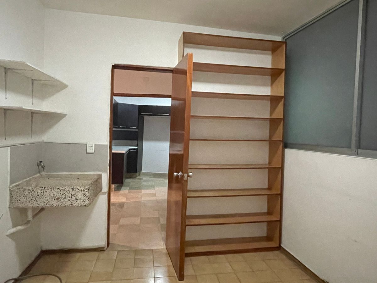 20 de 26: Cuarto de Lavado - Cuarto Servicio