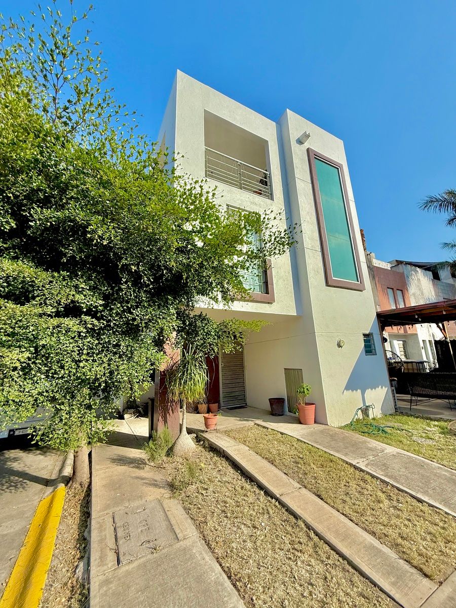 🏠 HOUSE FOR SALE 🏠 3 LEVELS IN VILLAS DE SAN MARTIN 🏡 - foto 4