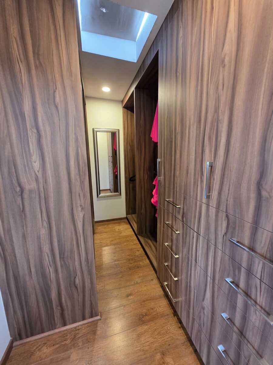 16 de 33: walking closet