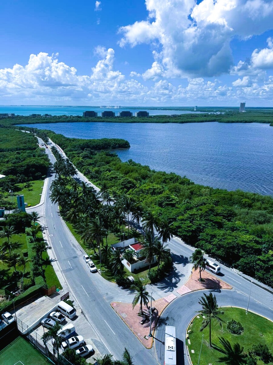 15 de 18: DEPARTAMENTO VENTA VISTA LAGUNA LAHIA ZONA HOTELERA