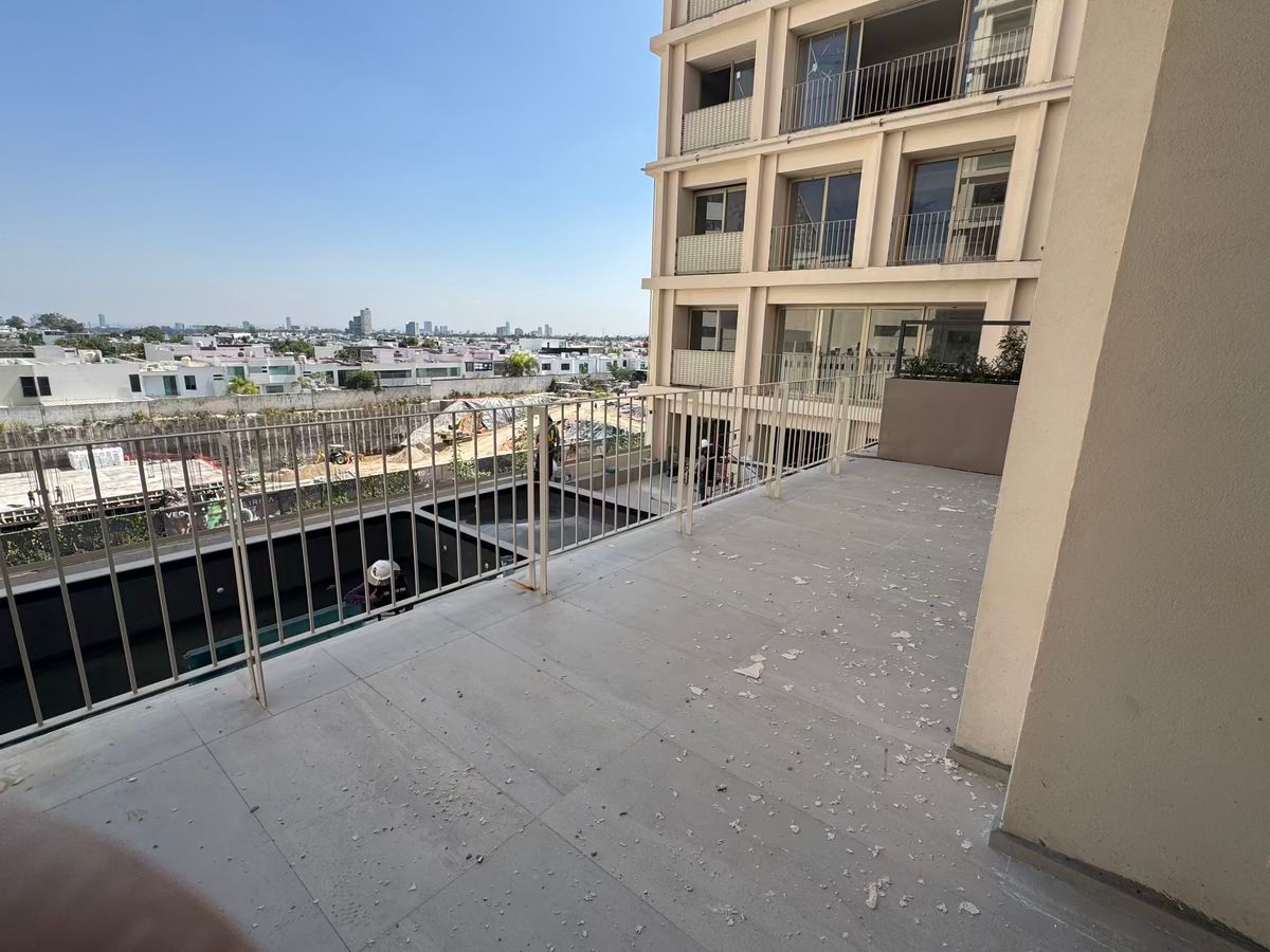 14 of 33: Terraza departamento ( diferentes vistas)