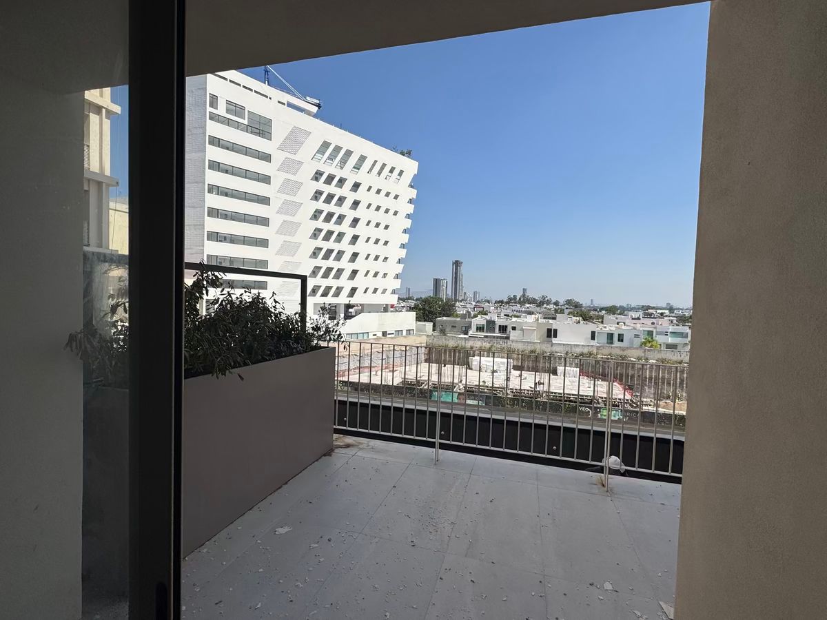 16 of 33: Terraza del departamento ( vista desde la sala)