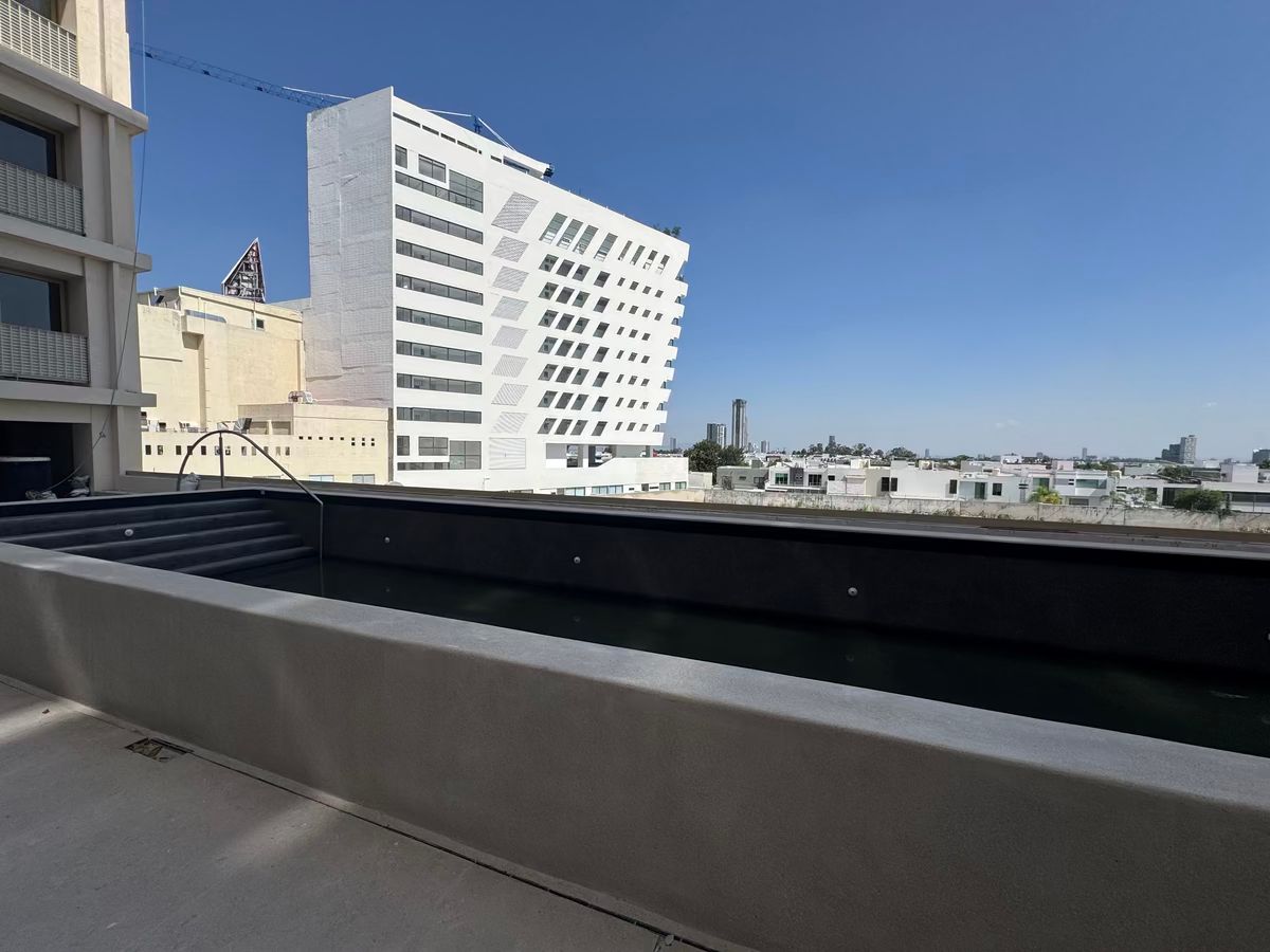 21 of 33: Alberca ( amenidad)