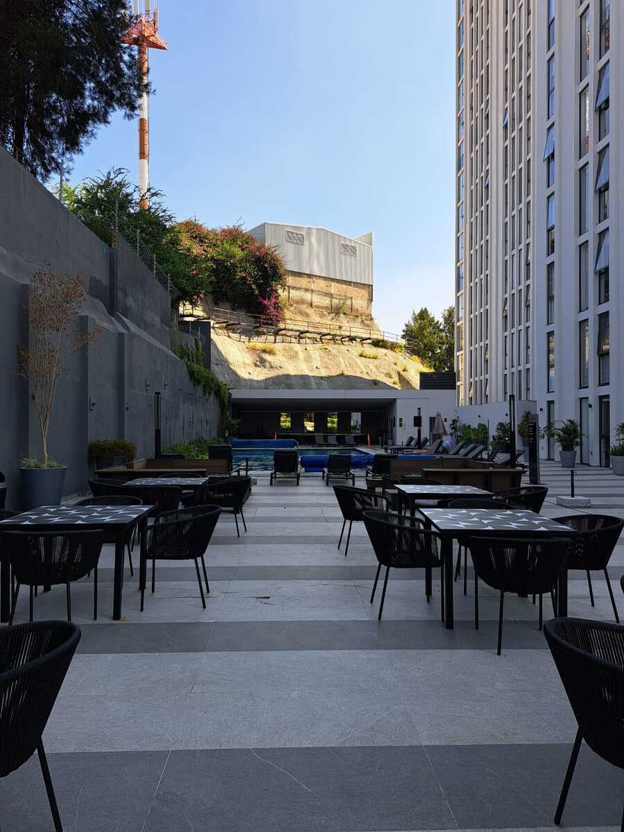 33 of 39: Terraza Alberca