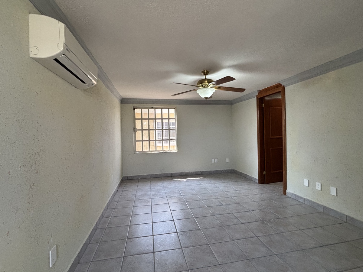 6 of 14: Recámara principal