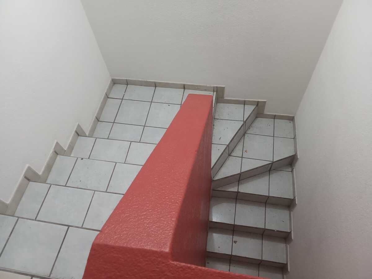 10 de 15: Escalera