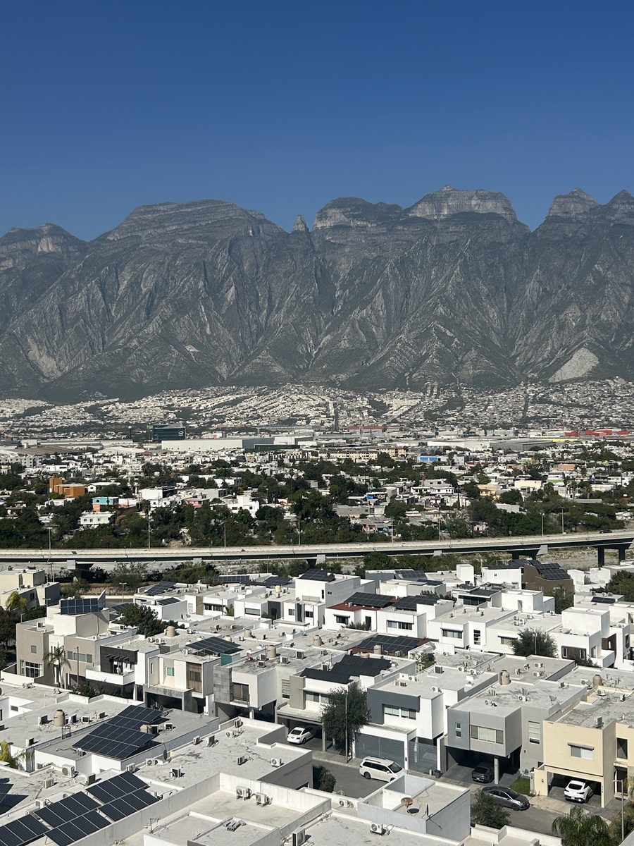 13 de 15: VISTAS CERRO DE LAS MITRAS