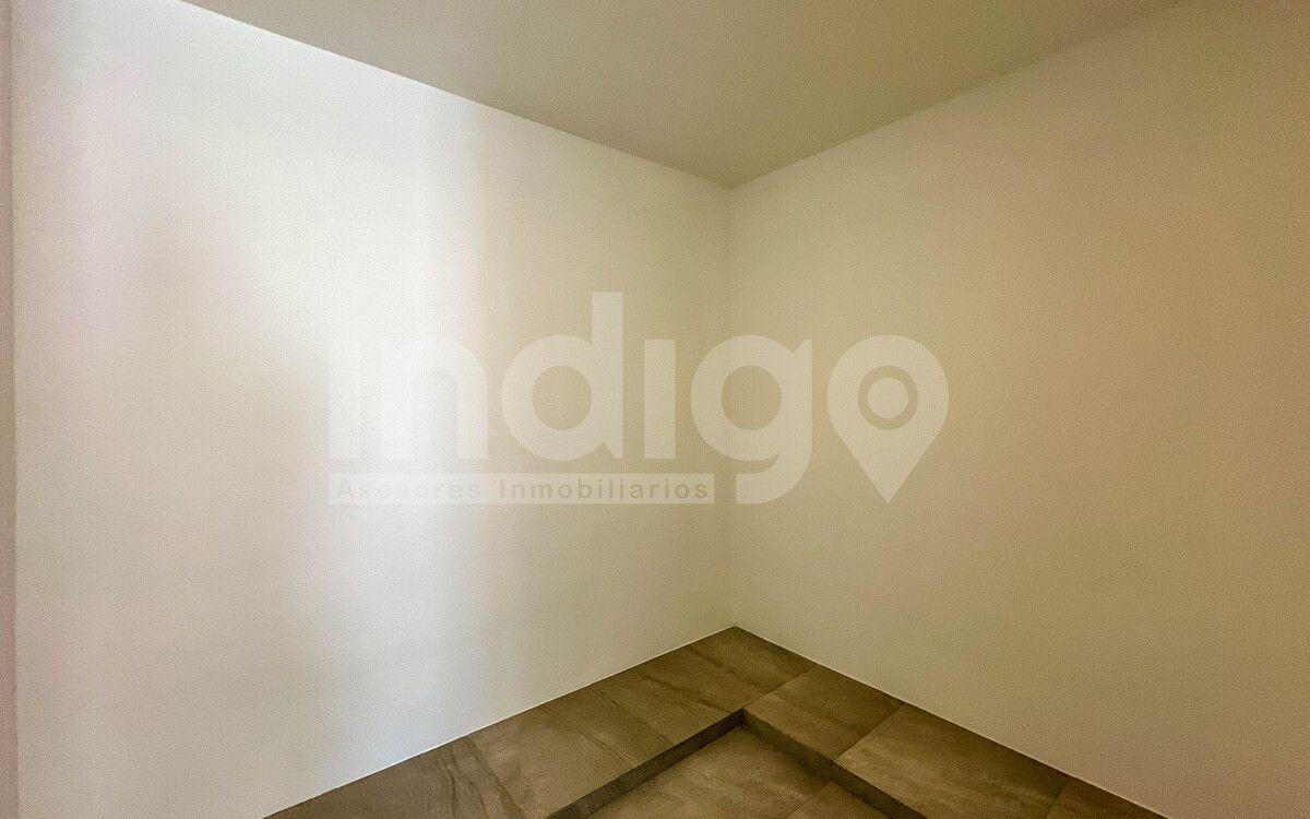 15 de 47: Vestidor Recámara Secundaria en Planta Baja