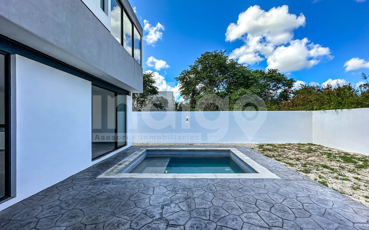 33 de 47: Terraza Posterior