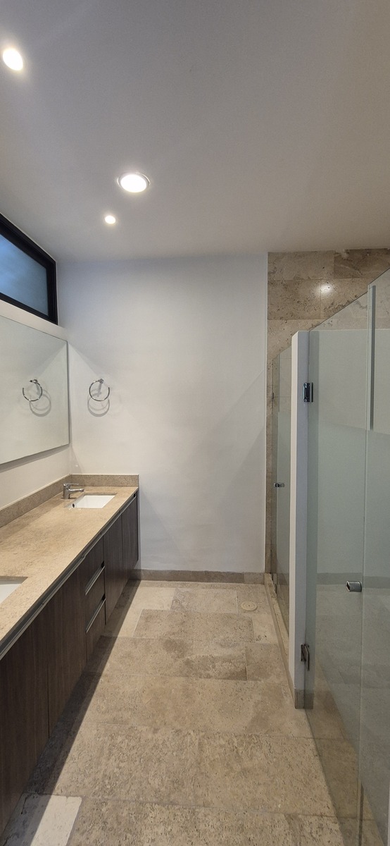 12 de 23: BAÑO REC PRINCIPAL