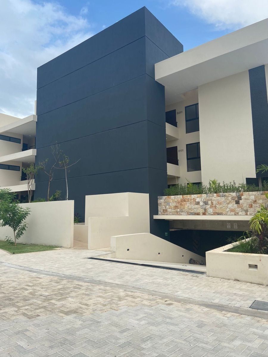 23 of 26: ESTACIONAMIENTO DEPTOS