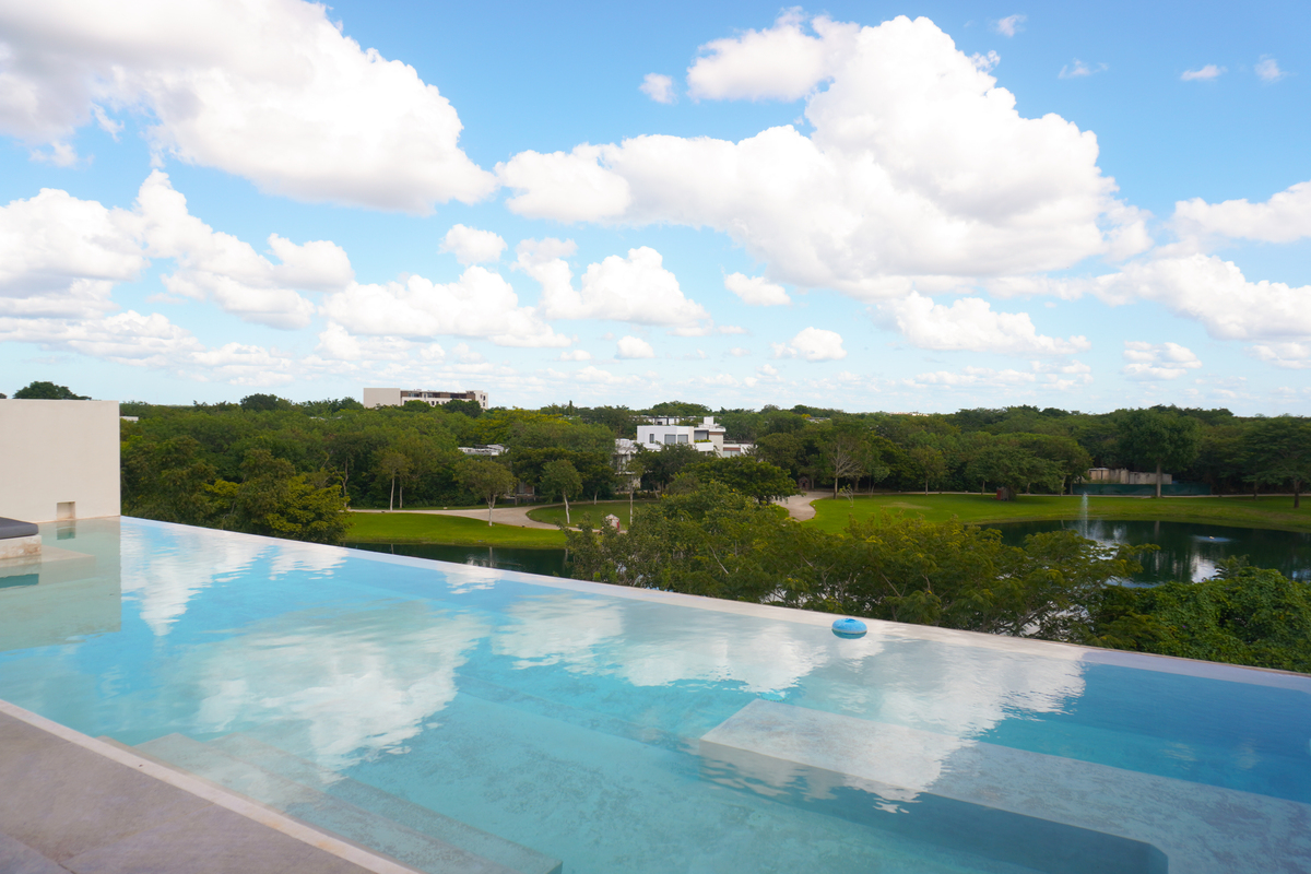 25 of 26: ALBERCA ROOF TOP