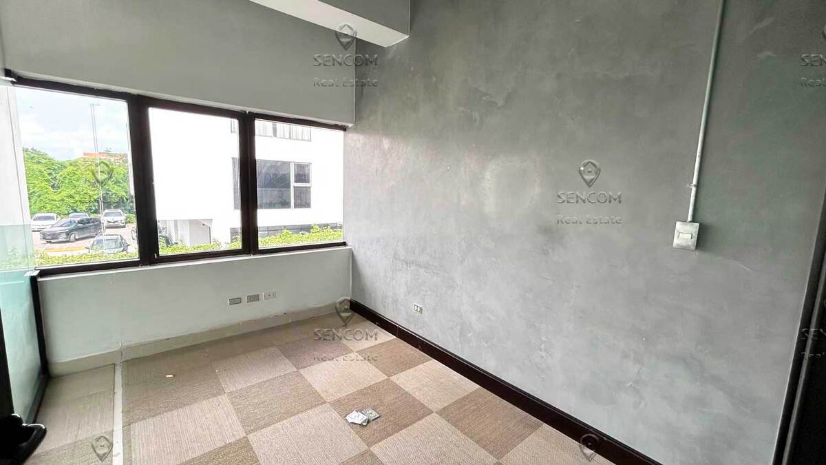 9 de 14: Se Alquila Local Comercial en Cedro Punta Cana Village 9