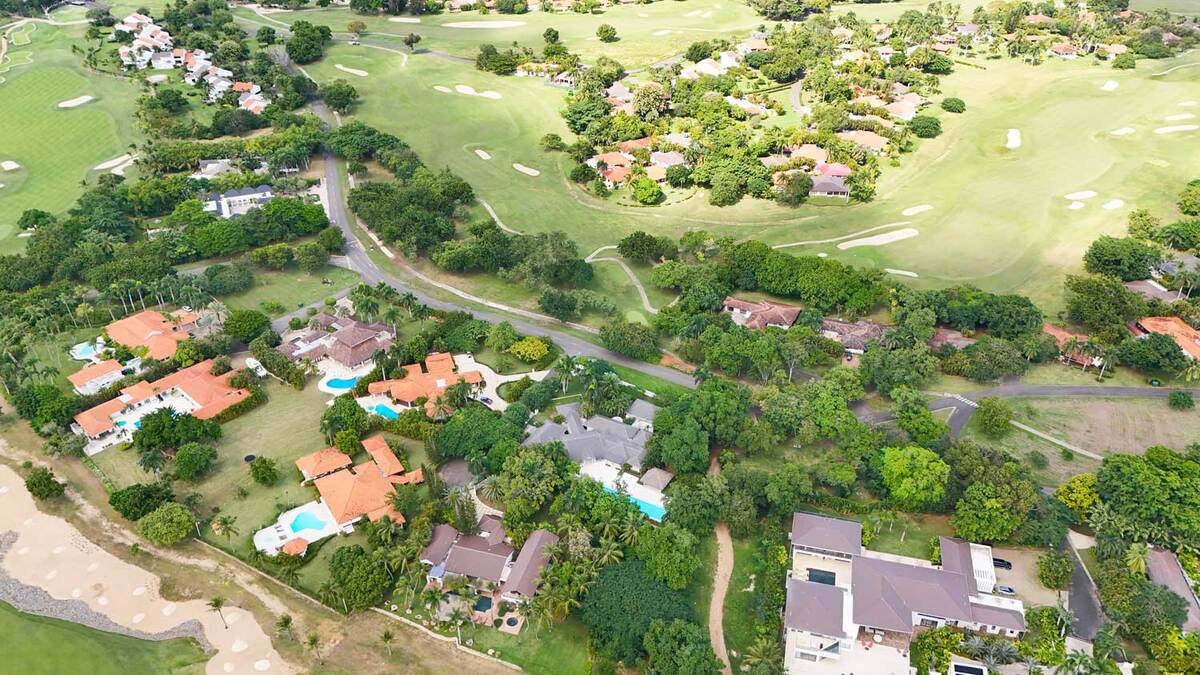 24 de 26: Villa de 6Hab en Cacique 26 Casa de Campo 27