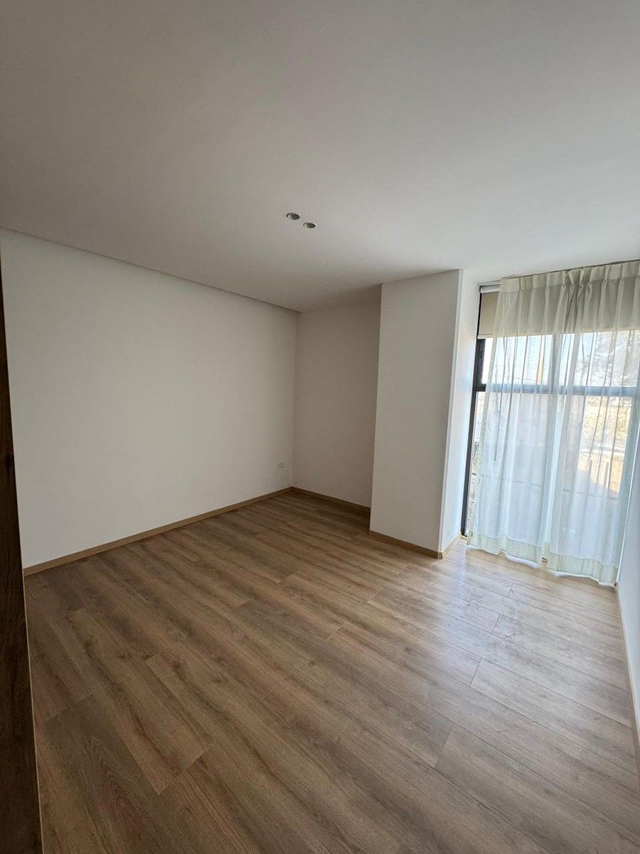 9 de 16: Habitación 1